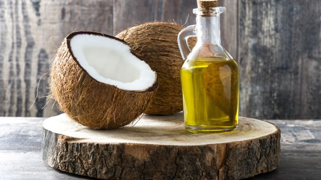 A picture of coconut oil as an effective canine teeth natural cleaning agent. 